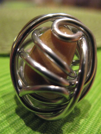 Ring mit Edelstein